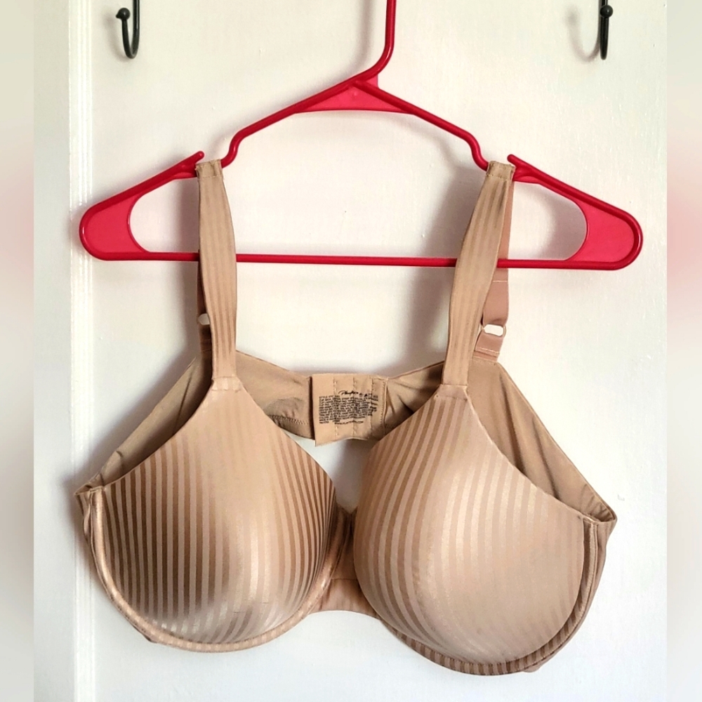 Playtex Bra Size 44D Beige Wire
